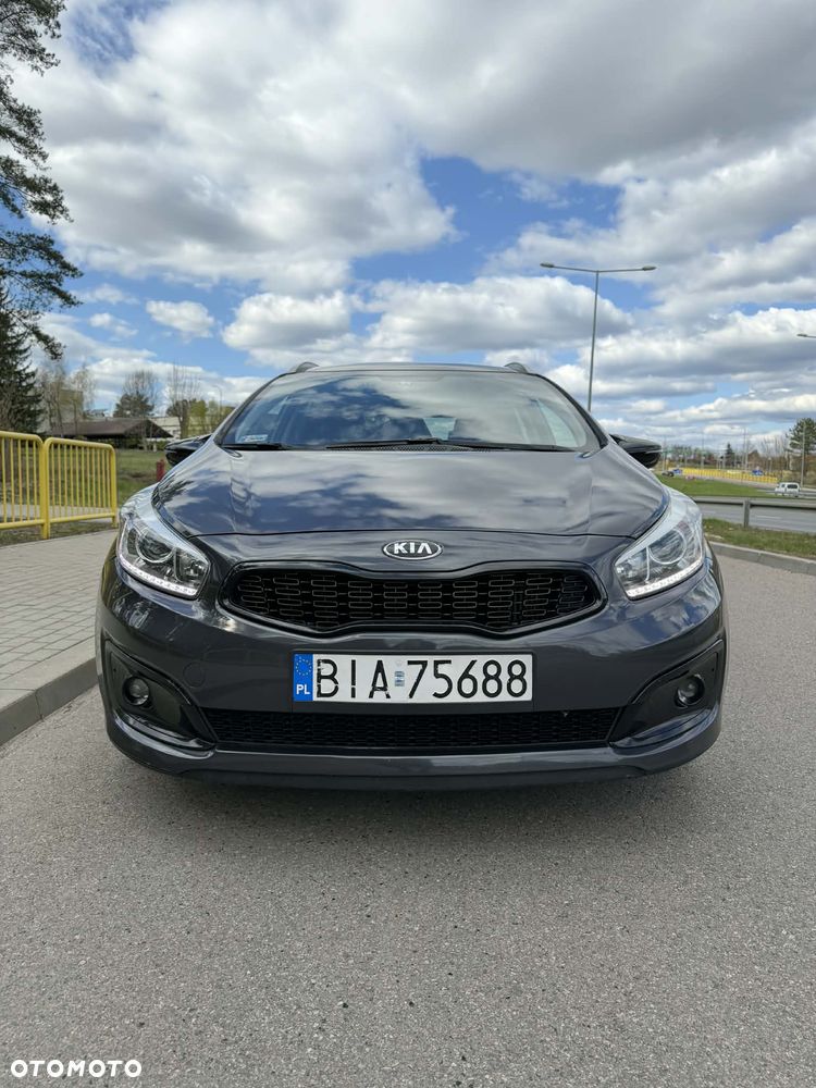 Kia Ceed 1.6 CRDi 136 ISG Platinum Edition - 3