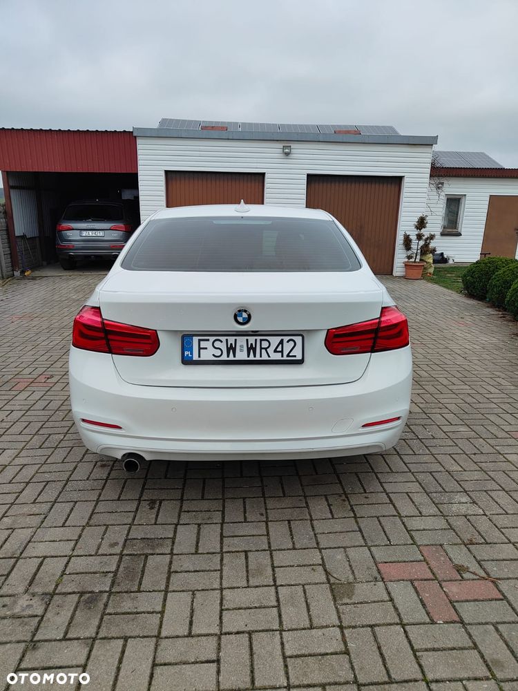BMW Seria 3 320i xDrive Edition Luxury Line Purity - 4