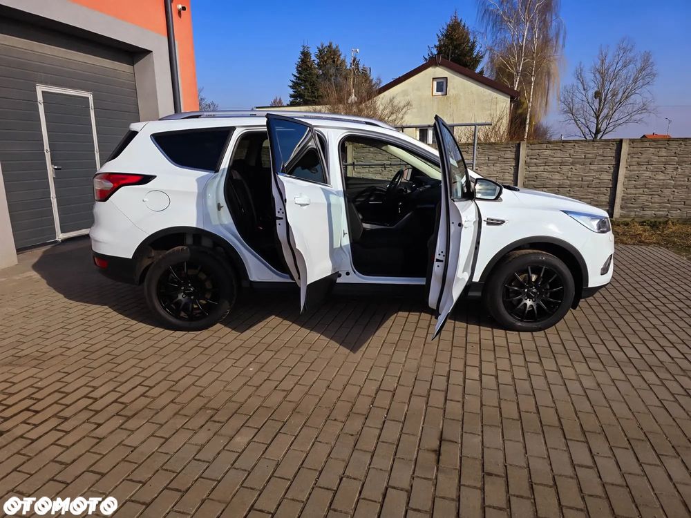 Ford Kuga - 17