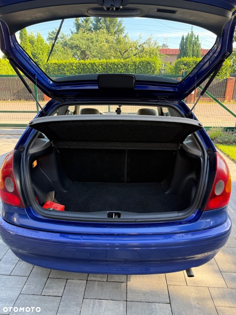 Toyota Corolla 1.4 XLi - 8