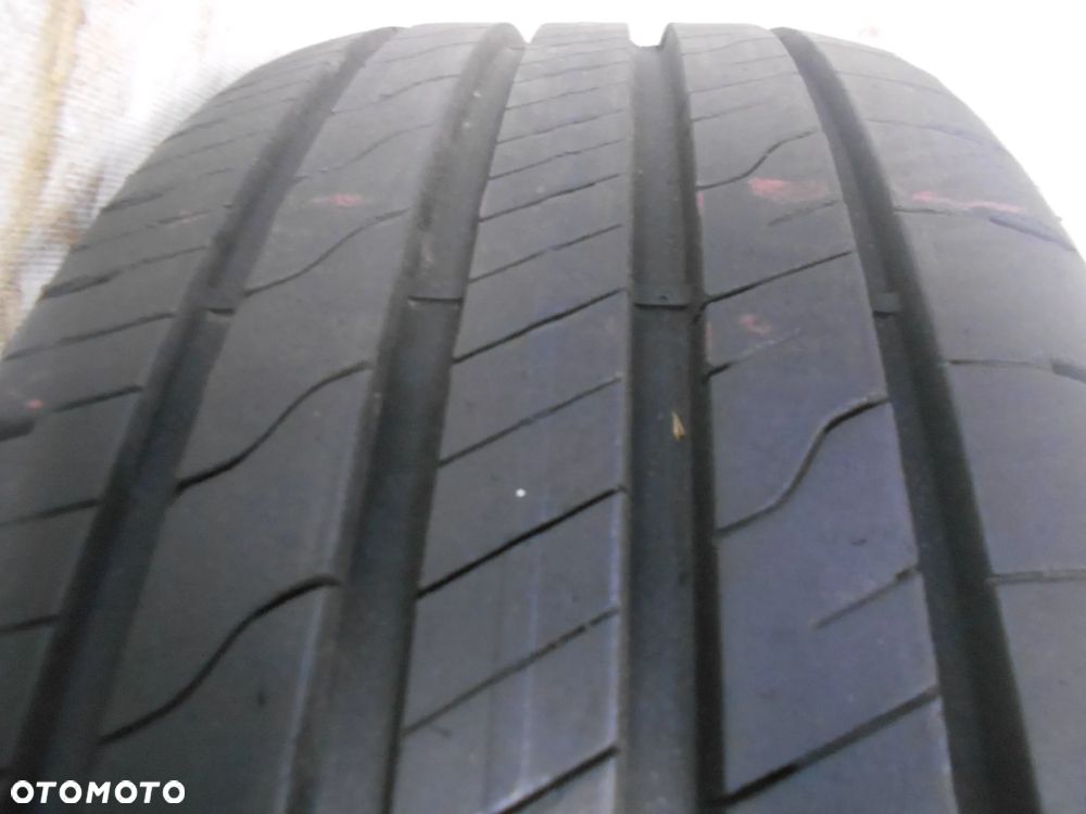 OPONA POJEDYNKA 205/55R16 GOODYEAR EFFICIENT GRIP PERFORMANCE 2 DOT 1524 8MM - 2