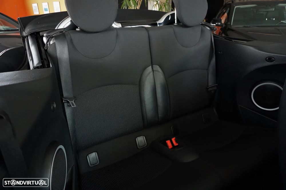 MINI Cabrio Cooper D - 22