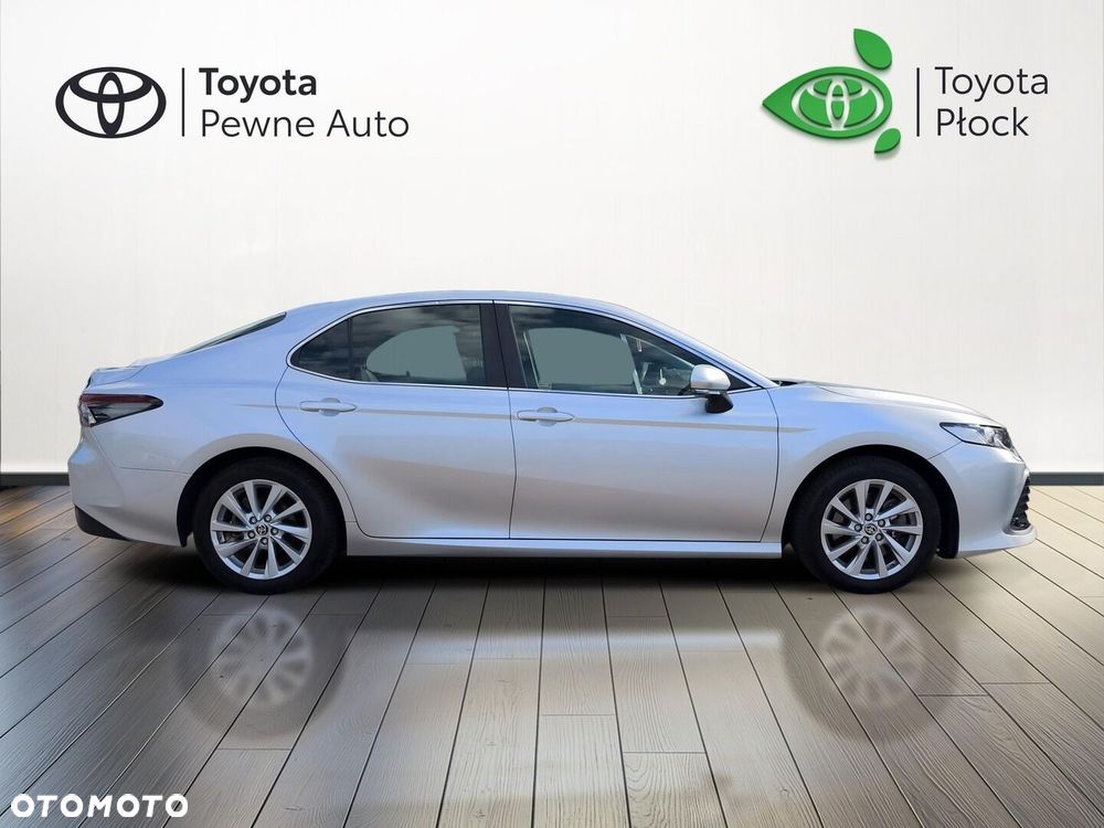 Toyota Camry 2.5 Hybrid Comfort CVT - 8