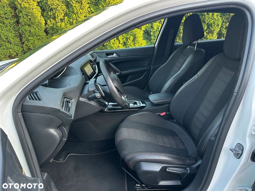 Peugeot 308 PureTech 130 EAT8 GT - 6