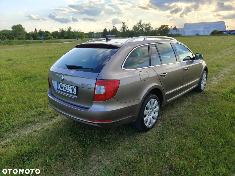 Skoda Superb 2.0 TDI Platinum DSG - 7