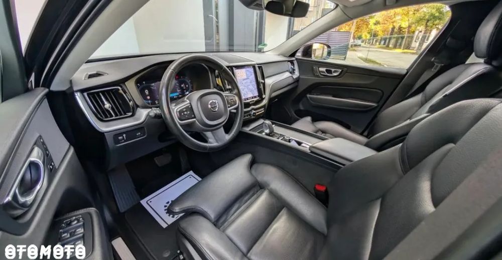 Volvo XC 60 B4 D AWD Geartronic Momentum Pro - 6