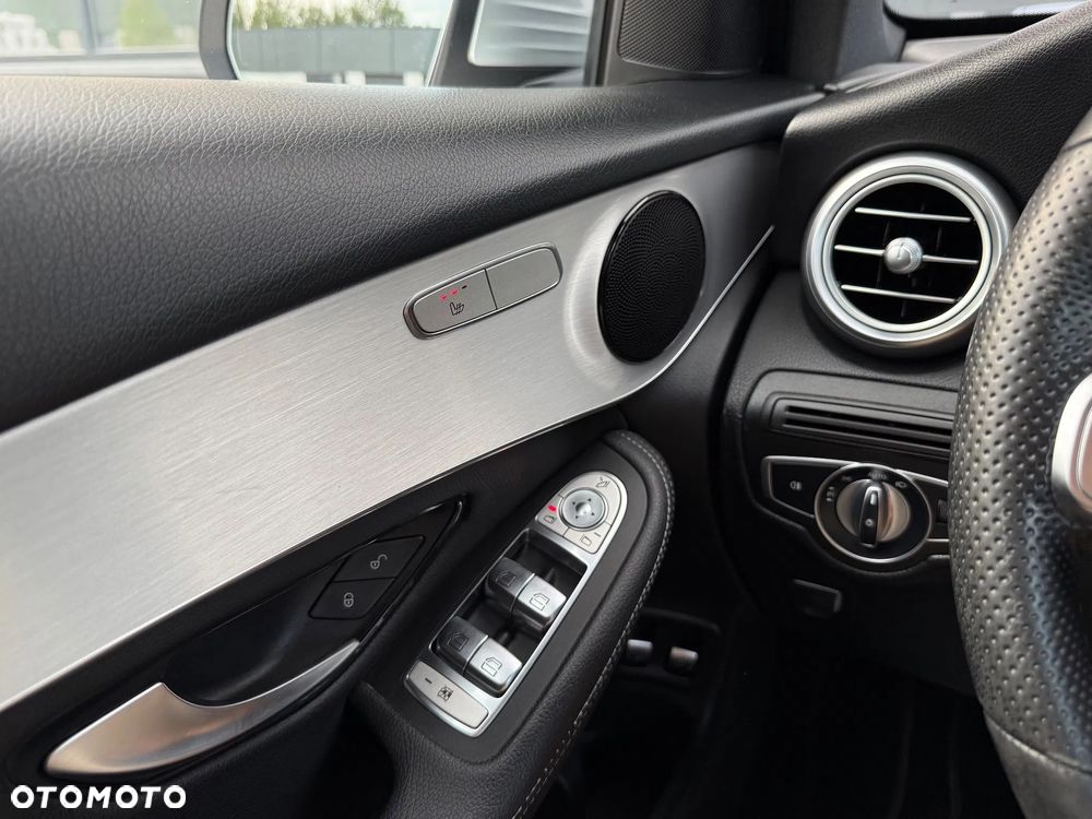 Mercedes-Benz GLC 200 d 4Matic 9G-TRONIC AMG Line Plus - 22