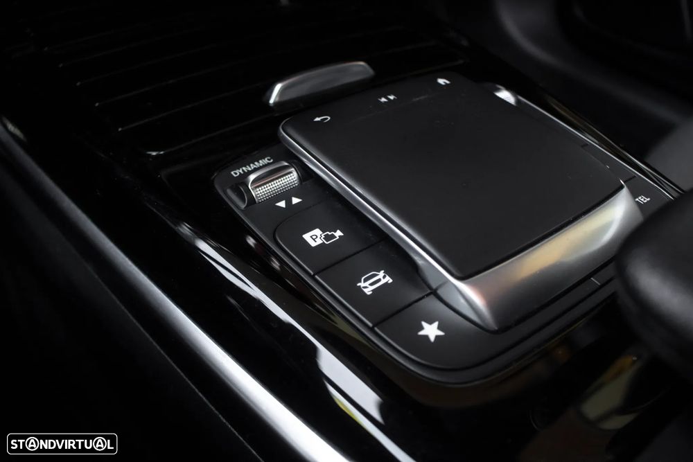 Mercedes-Benz CLA 35 AMG 4Matic - 24