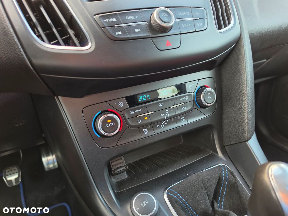 Ford Focus - 15