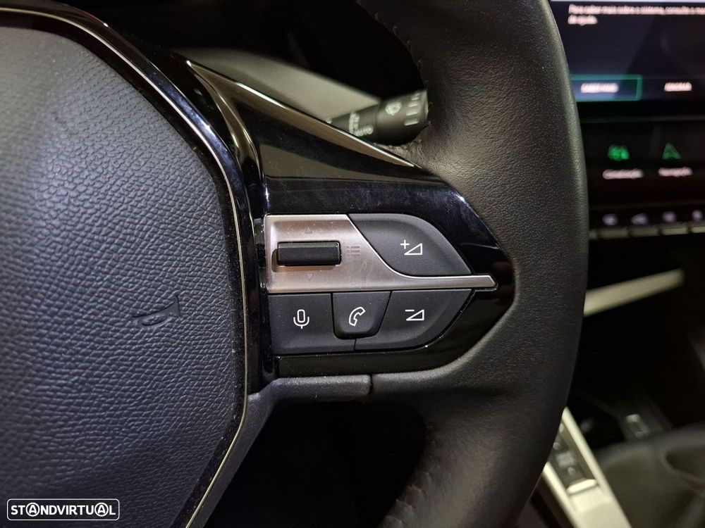 Peugeot 308 1.2 PureTech Allure Pack - 17