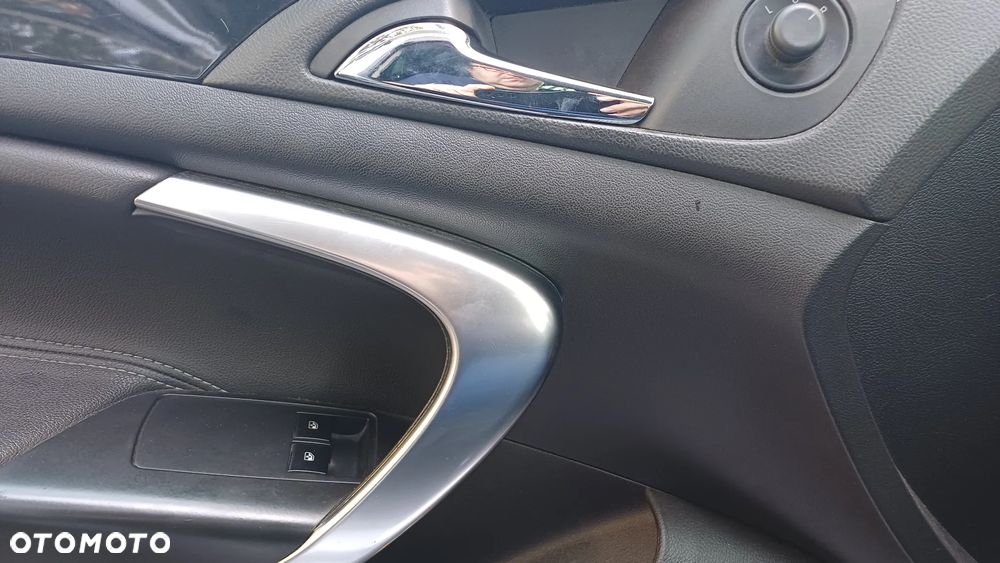 Opel Insignia 2.0 CDTI - 22