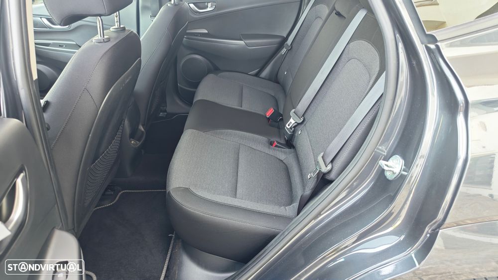 Hyundai Kauai 64.8 kWh Vanguard - 24