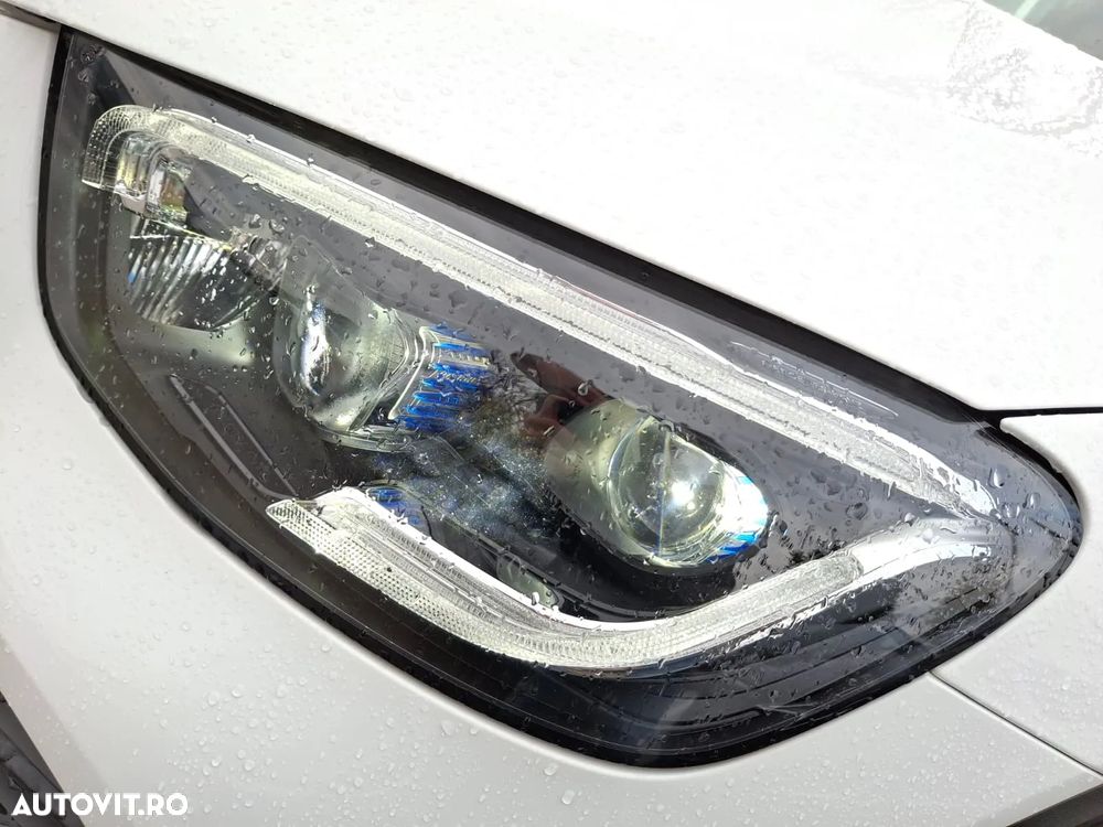 Mercedes-Benz GLC 300 e 4MATIC - 27