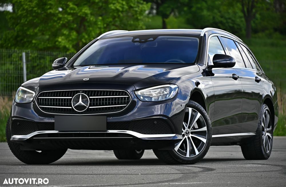 Mercedes-Benz E 300 Hybrid de T-Modell 4MATIC Aut. - 1