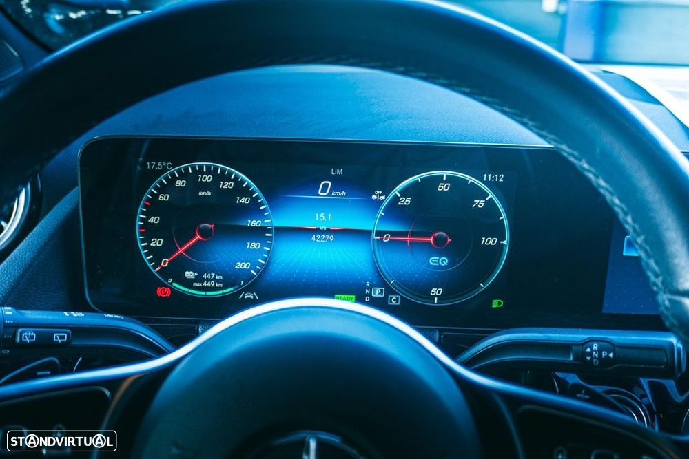 Mercedes-Benz EQA 250+ - 11