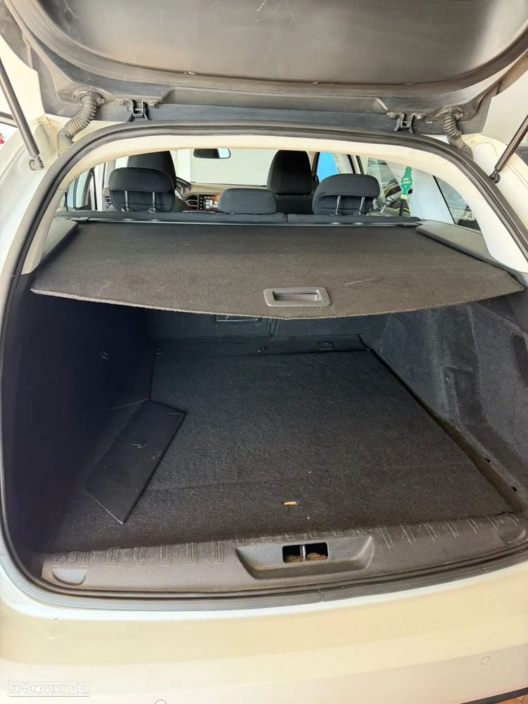 Peugeot 308 SW BlueHDi 100 Stop & Start Nível 1 Business-Line - 19