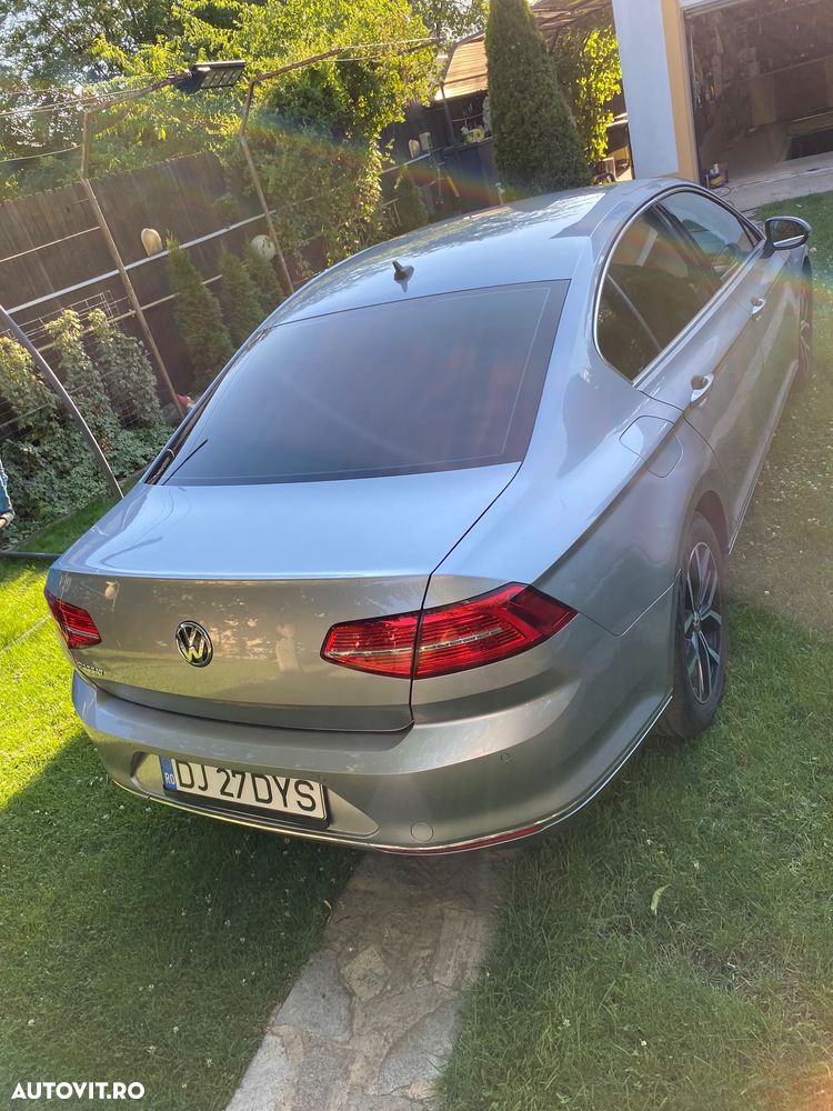 Volkswagen Passat 2.0 TDI DSG 4Mot Highline - 2
