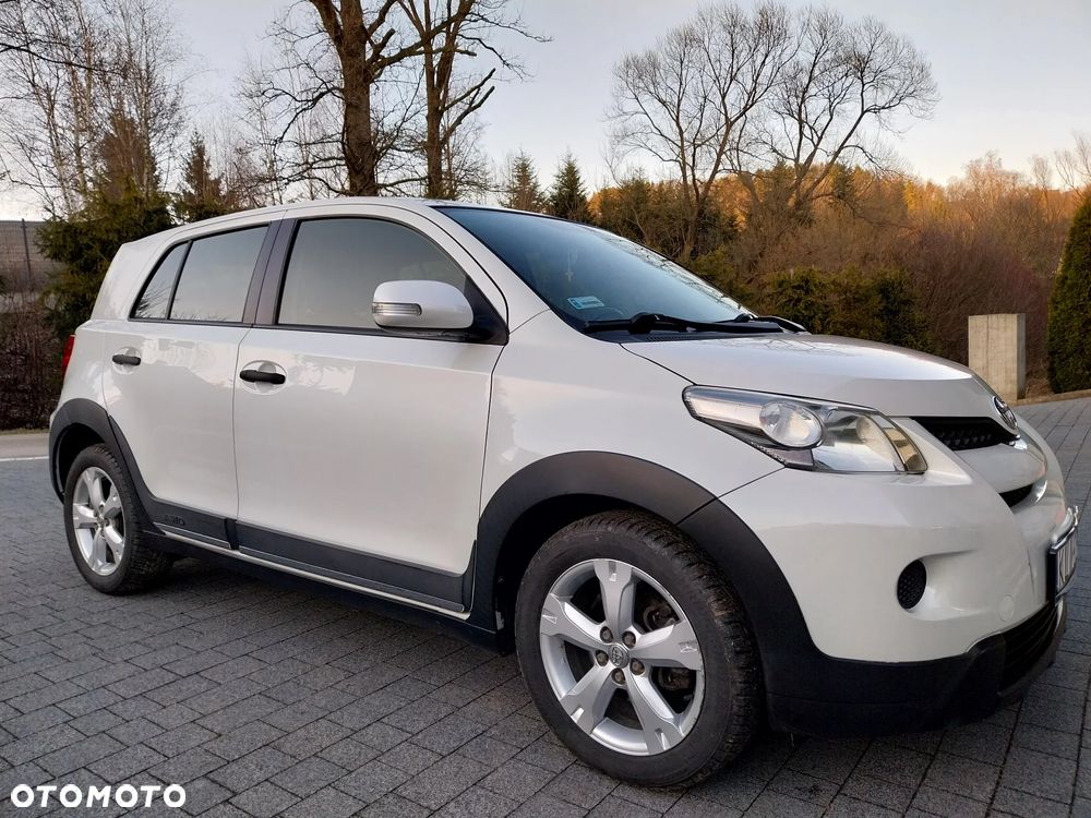 Toyota Urban Cruiser 1.4 D-4D Sol 4x4 EU5 - 2
