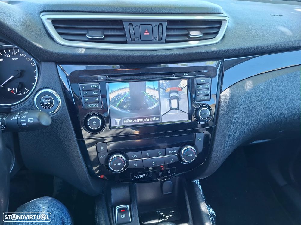 Nissan Qashqai 1.5 dCi N-Connecta RS+PS - 9