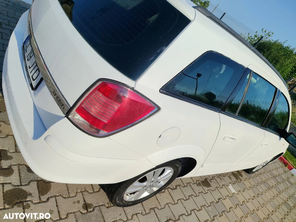 Opel Astra 1.9 CDTI Enjoy - 19