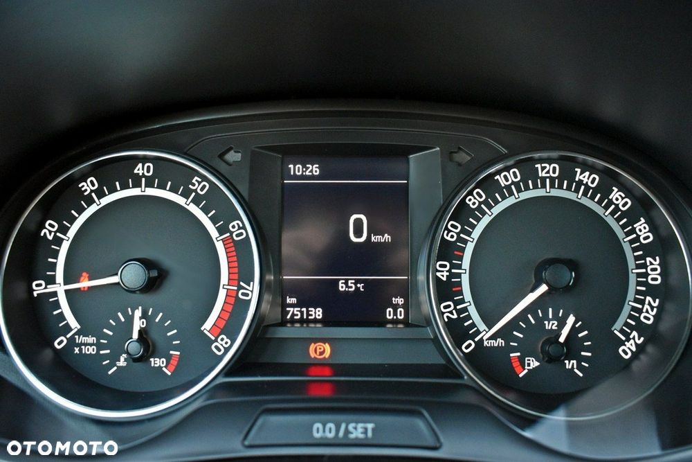 Skoda Fabia 1.0 TSI Monte Carlo - 18