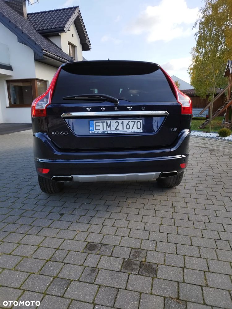 Volvo XC 60 T5 Drive-E R-Design Momentum - 10