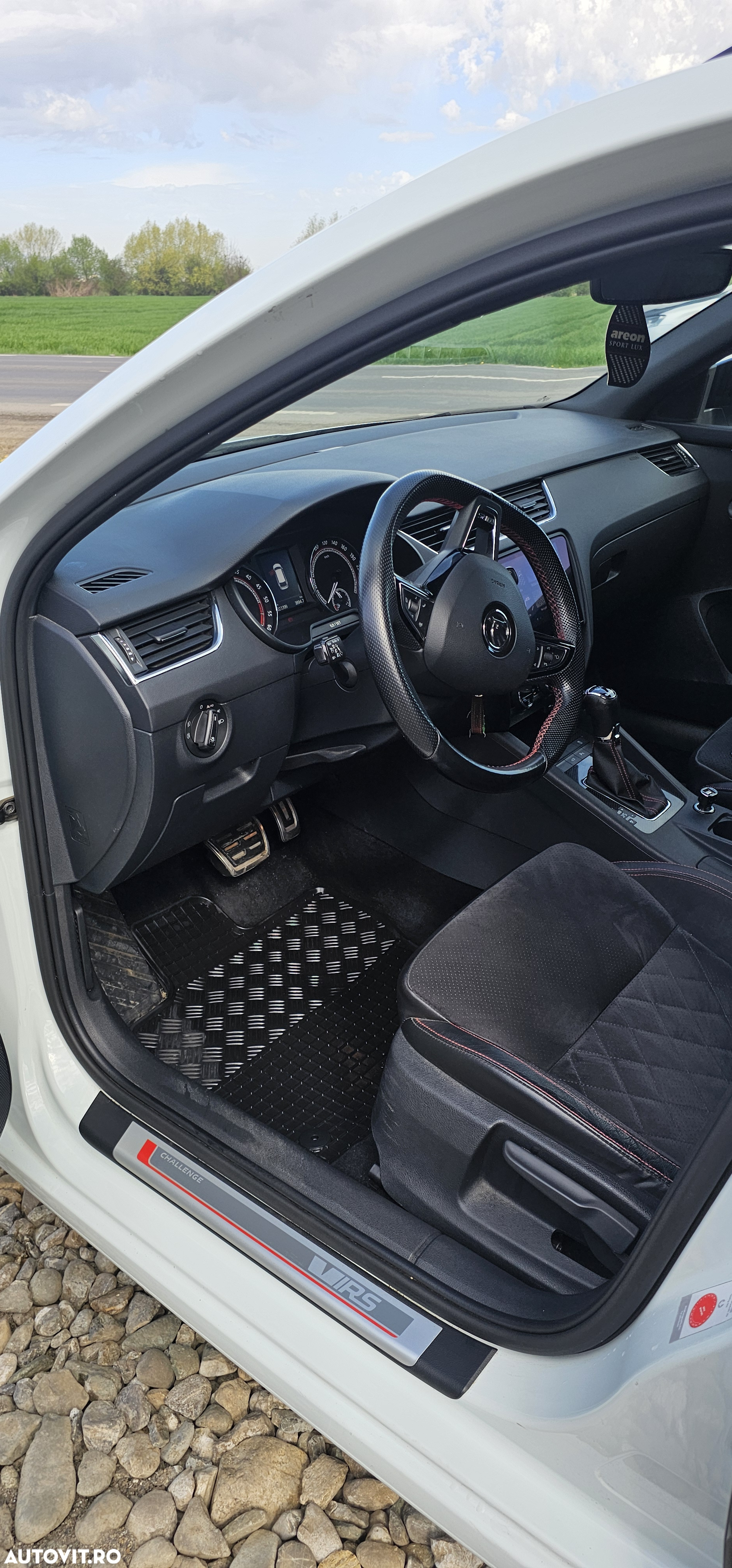 Skoda Octavia 2.0 TDI DSG 4X4 RS - 7