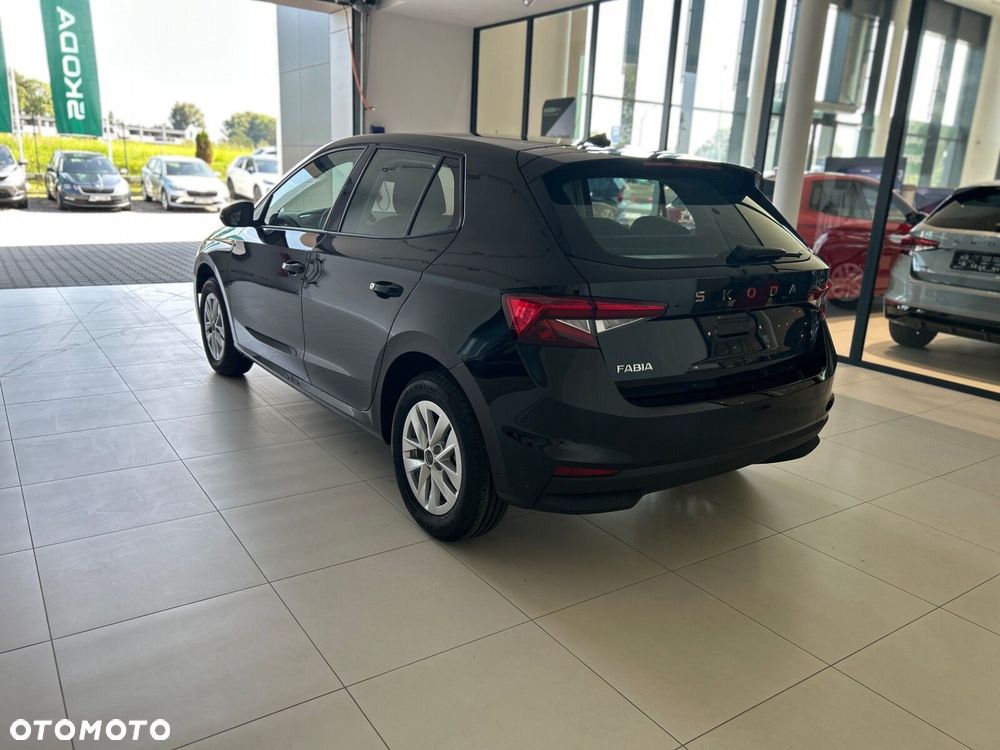 Skoda Fabia - 3