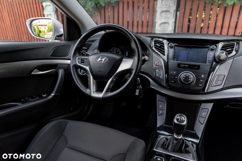 Hyundai i40 1.6 GDI Comfort + - 27