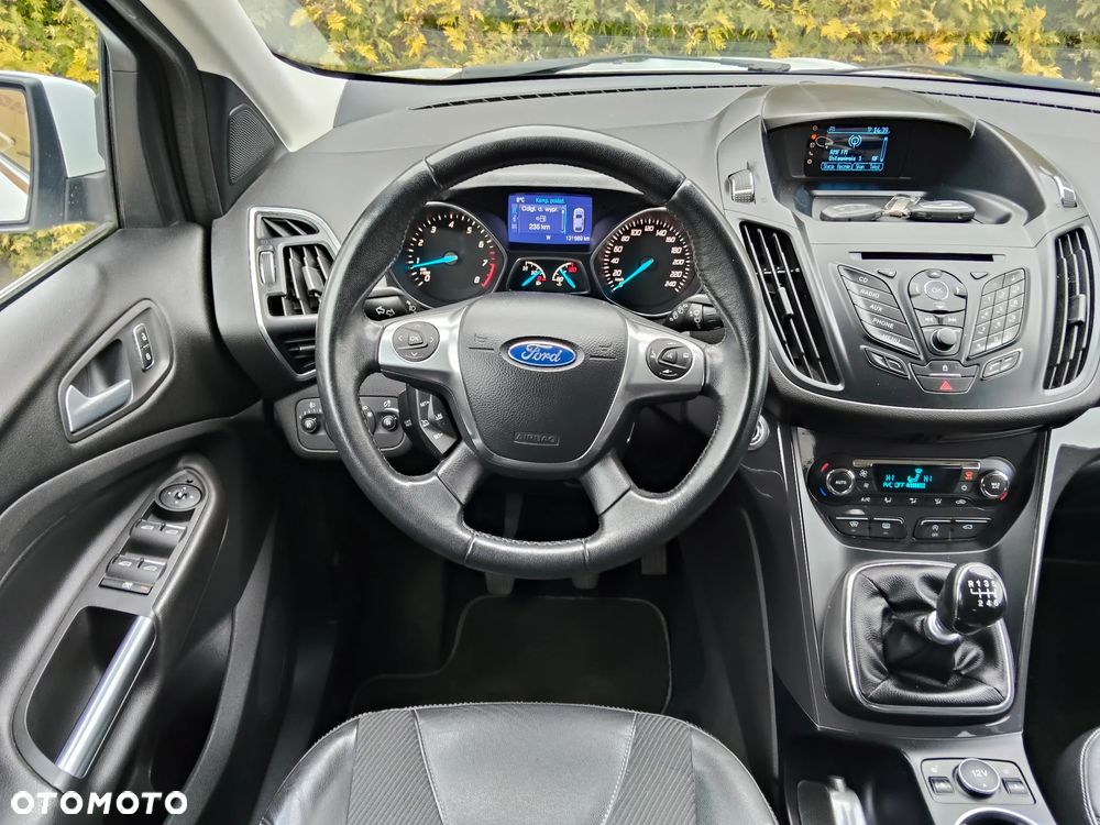 Ford Kuga 1.6 EcoBoost 2x4 Titanium - 12