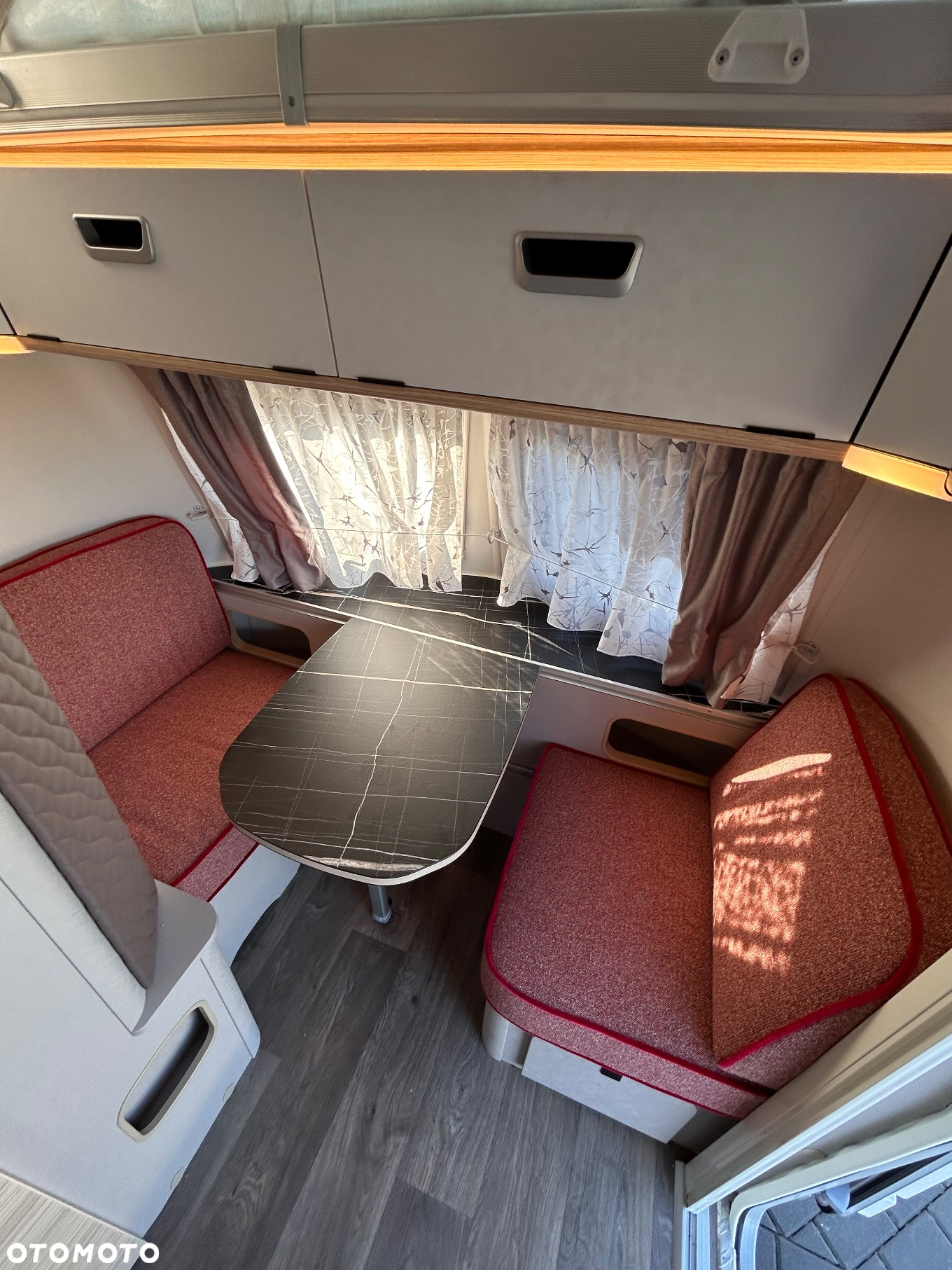 Hymer-Eriba Touring 430 - 19