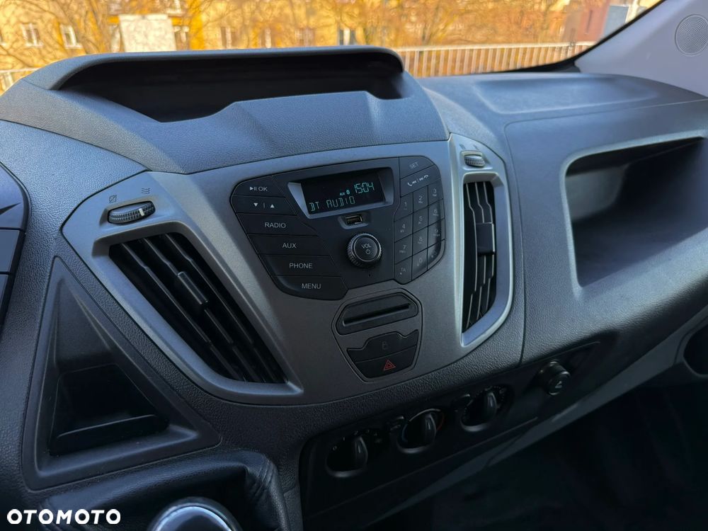 Ford Transit Custsom - 28