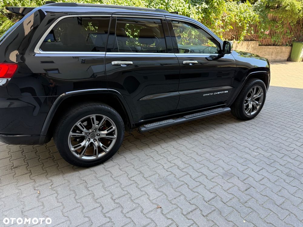 Jeep Grand Cherokee 5.7 V8 Overland - 24
