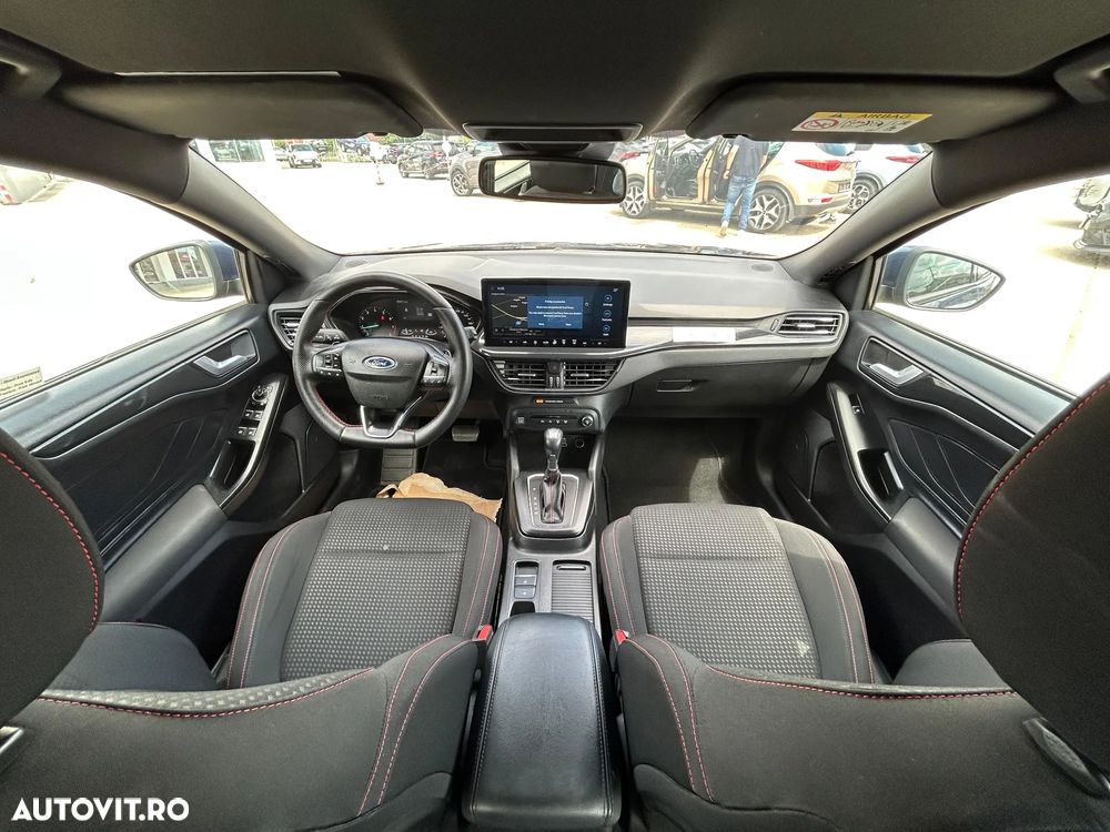 Ford Focus 1.0 EcoBoost ST-Line - 10