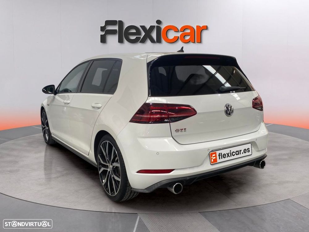 VW Golf - 6