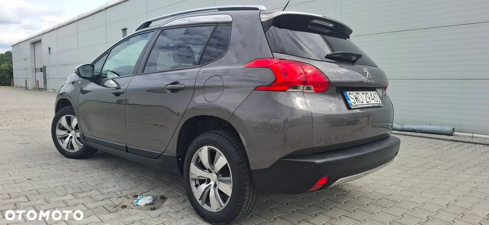 Peugeot 2008 1.2 Pure Tech Style S&S - 7