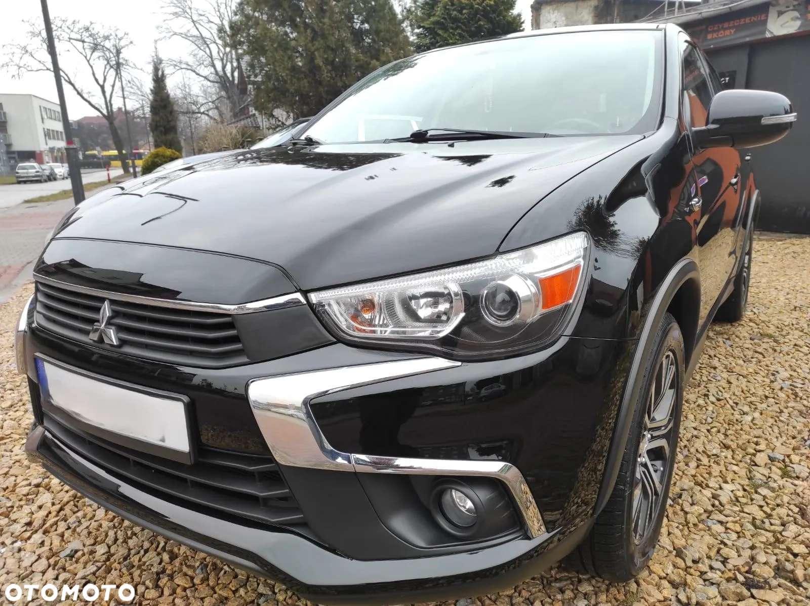 Mitsubishi ASX - 4
