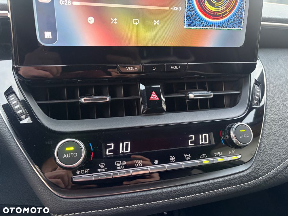 Toyota Corolla - 13
