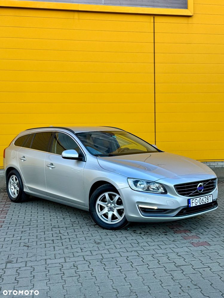 Volvo V60 D4 Geartronic Momentum - 6