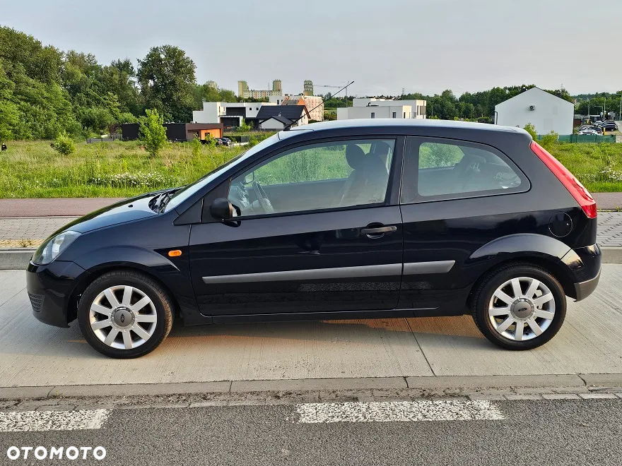 Ford Fiesta 1.3 Ambiente - 3