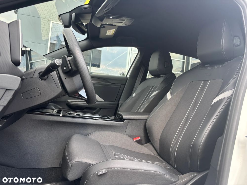 Opel Astra 1.2 T GS S&S - 8