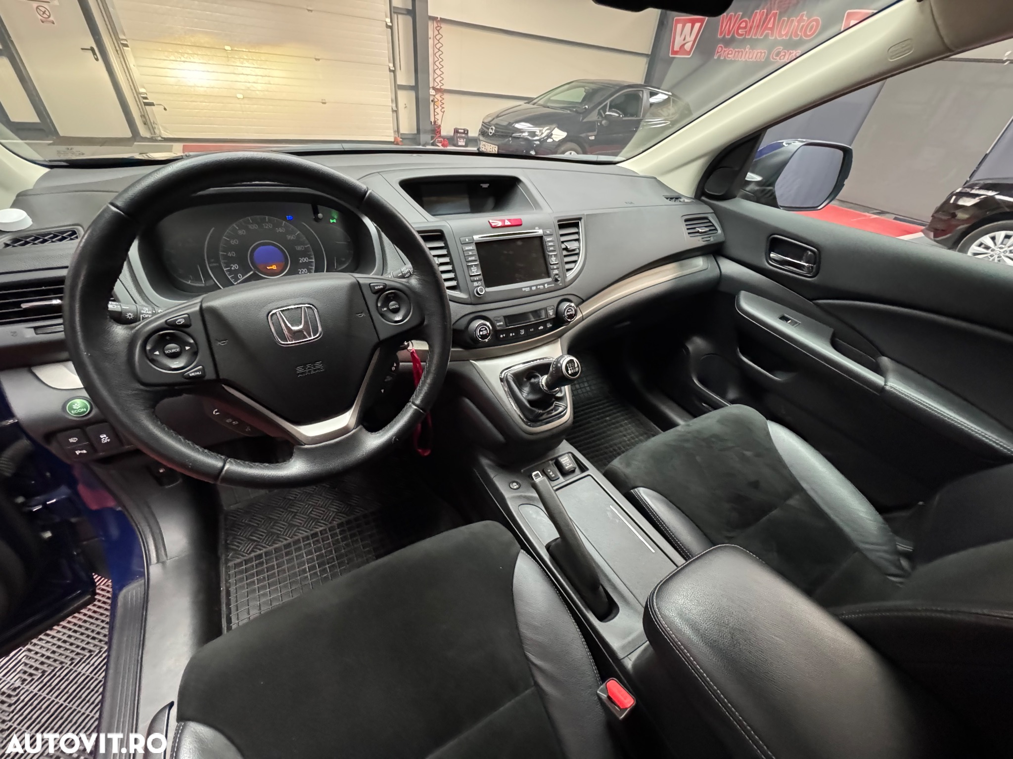 Honda CR-V - 12