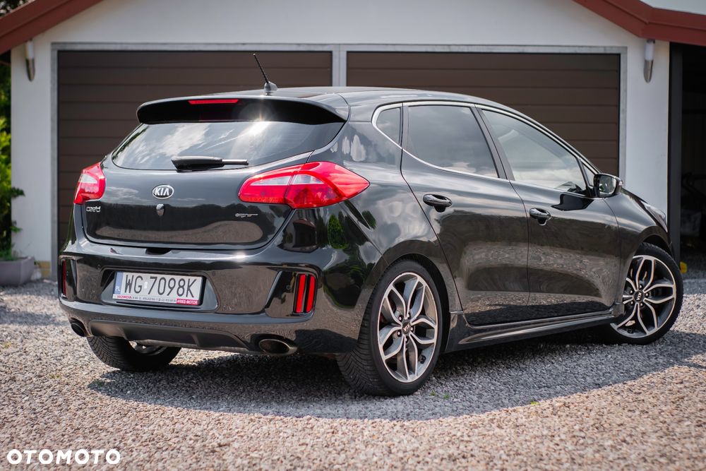 Kia Ceed 1.6 T-GDI GT - 7