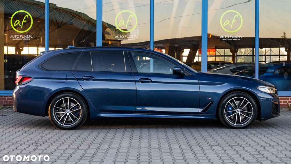 BMW Seria 5 520d xDrive M Sport sport - 9