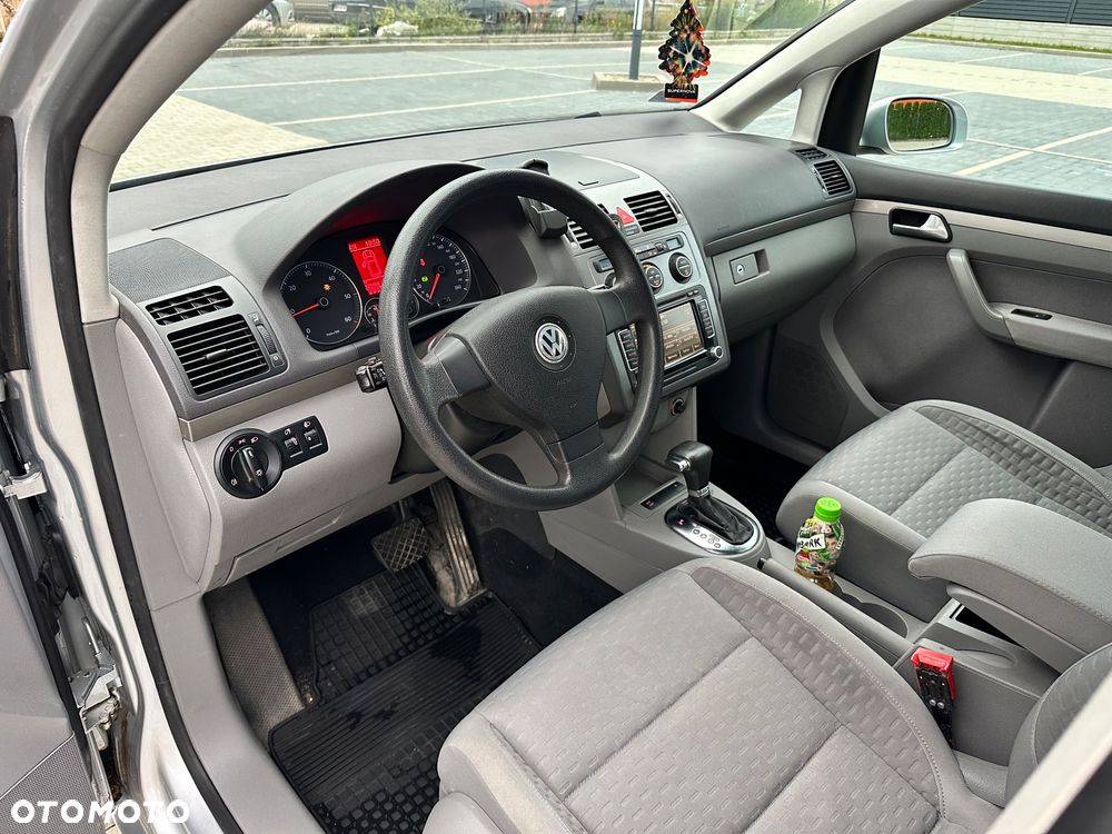 Volkswagen Touran 1.9 TDI Trendline DSG - 18