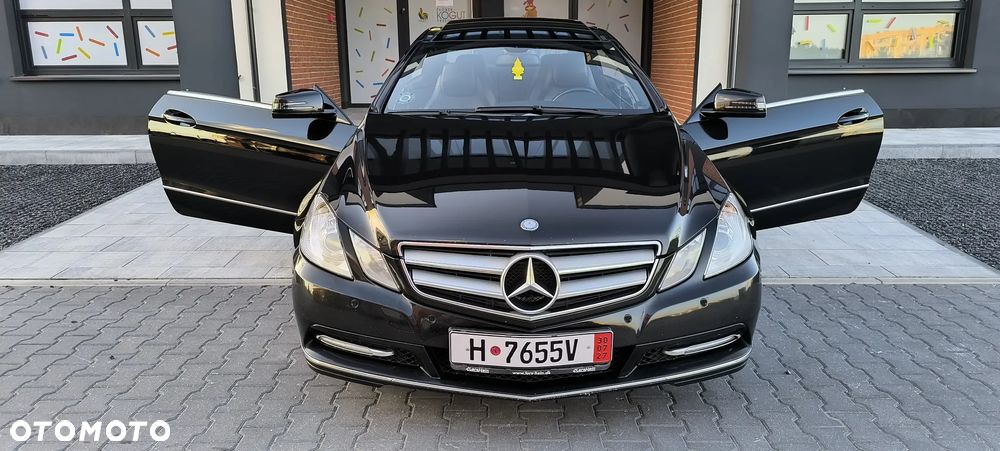 Mercedes-Benz Klasa E 350 CDI DPF BlueEFFICIENCY 7G-TRONIC Elegance - 22