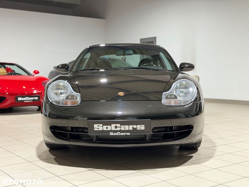 Porsche 911 Carrera - 4