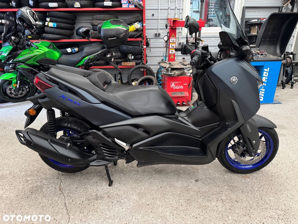 Yamaha X-max - 8