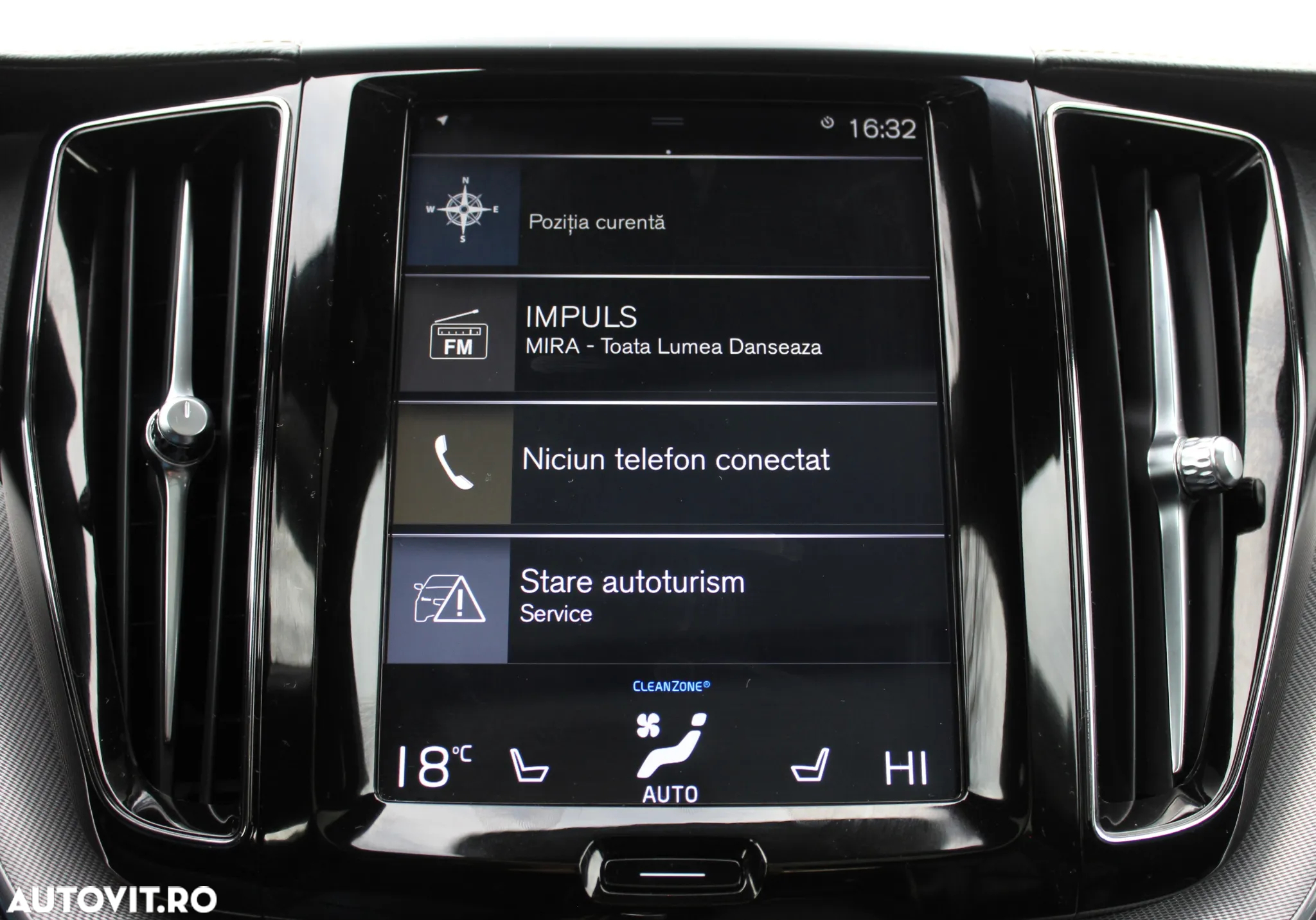 Volvo XC 60 T8 Twin Engine AWD Geartronic RDesign - 25