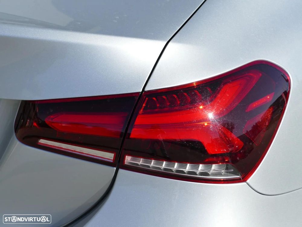 Mercedes-Benz A 200 Limousine AMG Line Aut. - 13